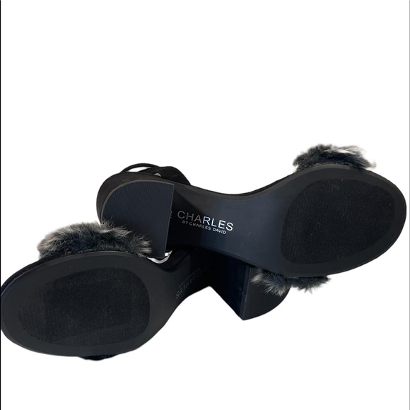 NWOB Charles by Charles David “Kandy” Faux Fur Block Heel Strap Sandal Size 7.5 - Picture 7 of 10